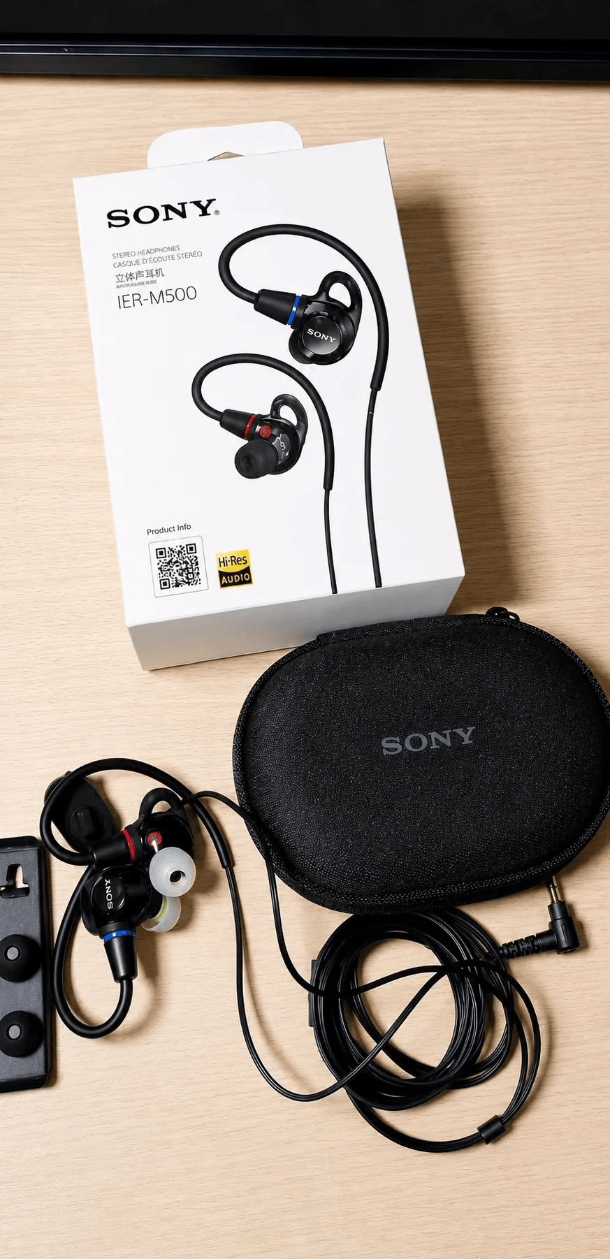 Sony IER-M500 What's in the Box All